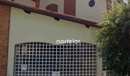 Ótimo sobrado à venda no Parque São Domingos