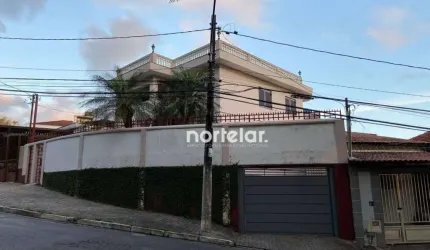Sobrado à venda no Parque São Domingos