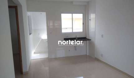 Condomínio novo, nunca habitado