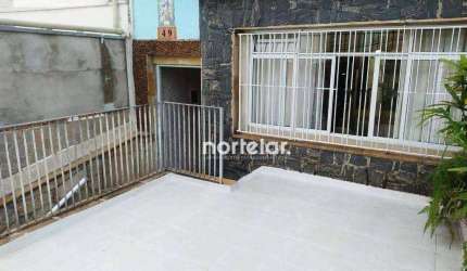 Casa localizada no Alto da Lapa
