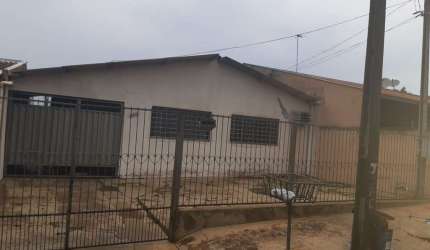 Casa com 3 dormitórios à venda, 120 m² por R$ 275.000,00 - Conjunto Parigot de Souza 3 - Londrina/PR