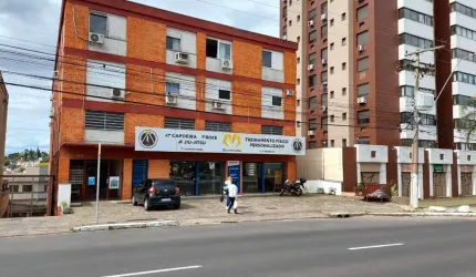 PROTASIO ED. PEQ. LINDO E AMPLO AP. 2 DORM. C/ GAR. BARBADA