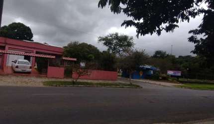 BELA CASA TERREA  FRENTE PARA O RIO