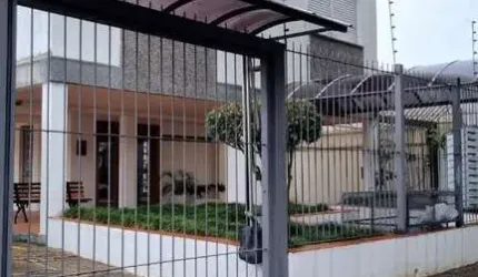 ATENÇÃO ED. PEQ. AMPLO APTO. 2 DORM. COM PATIO PRIVATIVO