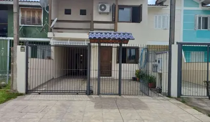 ÓTIMA CASA NA HÍPICA, DOIS PAVIMENTOS. 3 QUARTOS.