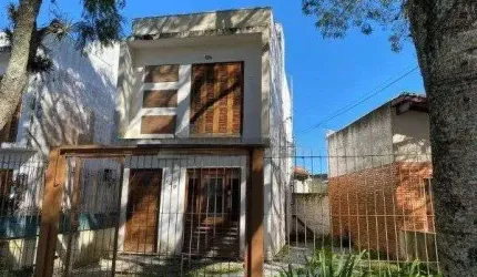 CASA IMPERIAL PARK  COM 2 DORM E AMPLO PATEO PRIVATIVO