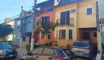 Linda Casa com 4 dormitórios à venda no Guarujá - Porto Alegre/RS
