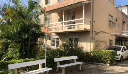 Casa com 3 dormitórios à venda, 170 m² por R$ 550.000,00 - Cristal - Porto Alegr