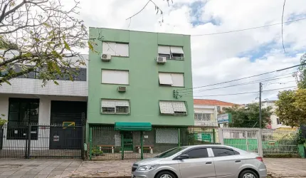 VILLARINHO IMÓVEIS VENDE Apartamento com por R$ 259.000 - Santana - Porto Alegre