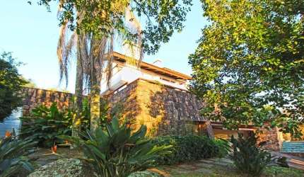MANSÃO NA APAMECOR EM TERRENO COM 1665M2