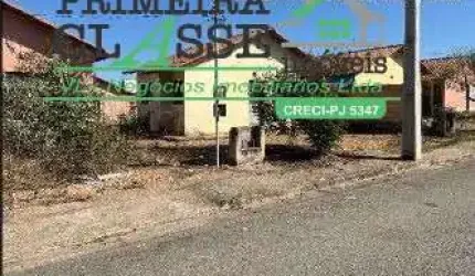 Casa com 2 quartos à venda na Arlinda Graia, 35, Geraldo Cesário, Bom Despacho por R$ 68.626