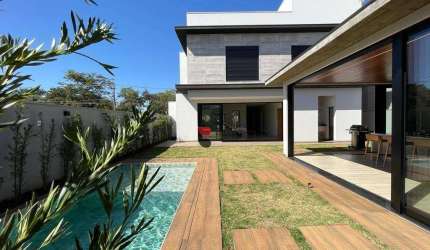 Casa sobrado alto padrão com 274 m², 03 quartos à venda no Condomínio Alto do Castelo em Ribeirão Preto/SP I Imobiliária Brioni imóveis