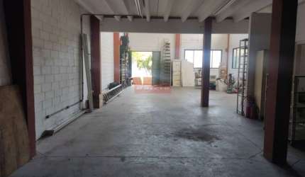 GALPÃO NO CAMPO GRANDE AO LADO DA AV N SRA SABARÁ E AV INTERLAGOS, COM 275 M DE ÁREA  ÚTIL
