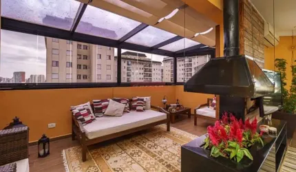 Excelente Cobertura Duplex localizada no final da Roberto Marinho!