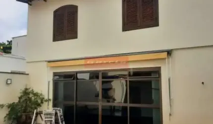 Agradável casa no Brooklin, 380 metros , 3 dorm, 7 banh, 3 vagas, 3 salas, piscina, salão de festas.