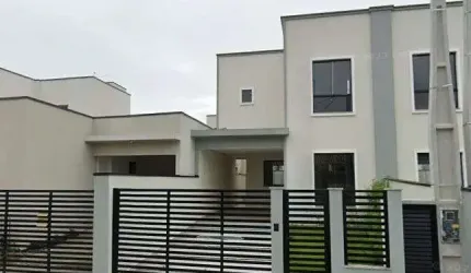 Casa Duplex 3 dormitórios!