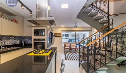 Casa Geminada Triplex!
