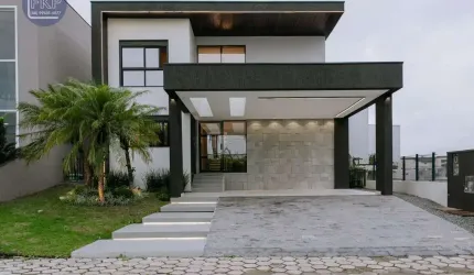 Casa Alto Padrão 03 dormitórios à venda no bairro Dom Bosco - Itajaí - SC