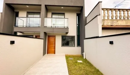 Sobrado com 3 quartos com ótimos acabamentos