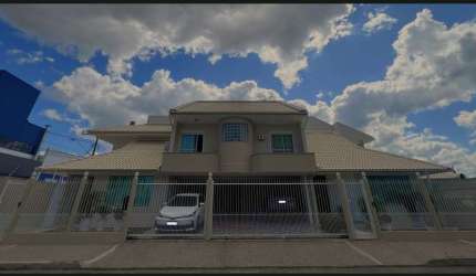 Casa para Locação em Palhoça, Pagani, 3 dormitórios, 1 suíte, 3 banheiros, 1 vaga