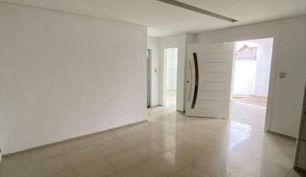 Casa com 3 dormitórios à venda por R$ 890.000,00 - Jóquei Clube - Fortaleza/CE