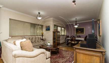 APARTAMENTO À VENDA EM MOEMA