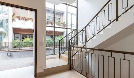 Casa de condomínio com 4 suítes na charmosa Rua Das Barcas no miolo do Alto da Boa Vista