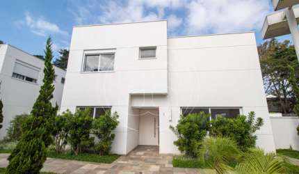 Casa em condomínio para venda e locação