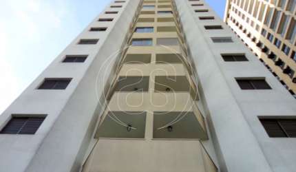 APARTAMENTO À VENDA NO CAMPO BELO