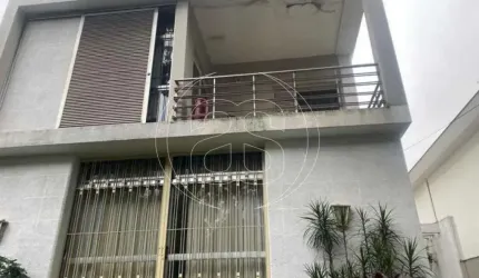 Sobrado á venda com 600m²