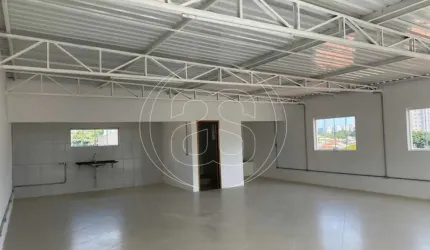 Prédio comercial com 500m² disponível para venda e locação