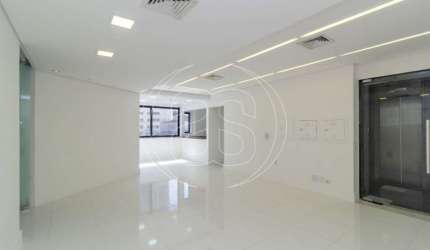 Sala comercial de 120m² com 4 vagas de garagem ao lado do Hospital Sancta Maggiore - Itaim