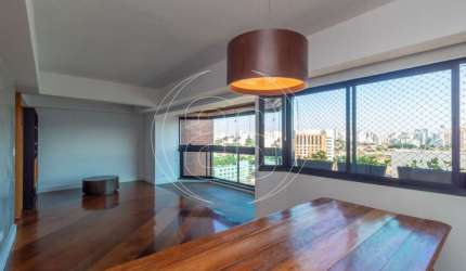 Viva a Elegância de Moema Índios: Apartamento Reformado e Pronto Para Morar!