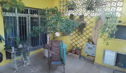 Casa com 4 Quartos e 4 banheiros à Venda, 230 m² por R$ 1.540.000
