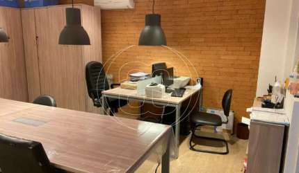 Sala Comercial em Santo Amaro com 32m²