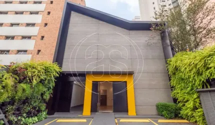 Casa Comercial na Região de Moema
