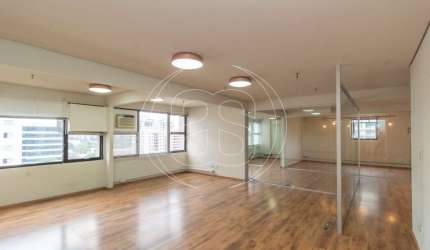 CONJUNTO COMERCIAL PARA LOCAÇÃO NA REGIÃO DE MOEMA