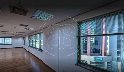 SALA COMERCIAL PARA LOCAÇÃO COM GARAGEM NO ITAIM BIB