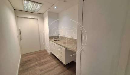 SALA COMERCIAL PARA LOCAÇÃO COM GARAGEM NA VL.OLINPÍA