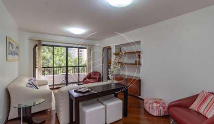 Apartamento em Indianópolis com 118m²