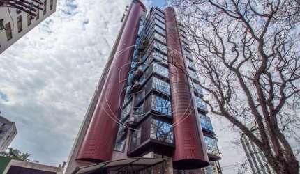 IMOVÉL COMERCIAL COM 200 METROS