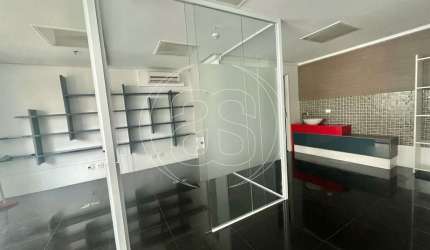 Conjunto comercial com 40m² para venda em Vila Olímpia