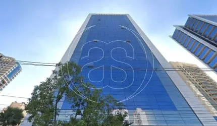 CONUNTO COMERCIAL EM UM ANDAR TODO COM 3 SALAS
