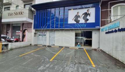 Excelente imóvel comercial em Moema com 03 Vagas !