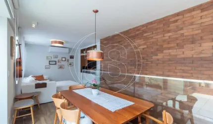 Cobertura mobiliada com 105m² em Moema Índios
