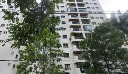 APARTAMENTO NA REGIÃO DE MOEMA