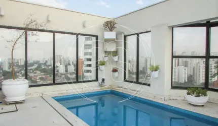Linda Cobertura Triplex, Ótima localização - 389m²