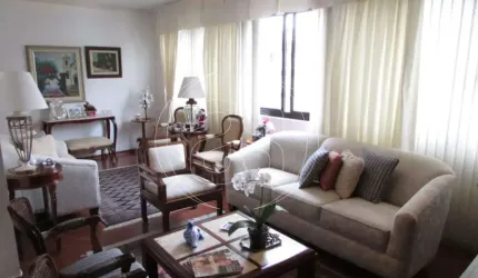 Apartamento em Moema Índios (ótima localização).