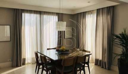 Apartamento DUPLEX, a venda, em MOEMA, 272 M ÚTEIS, 4 vagas, PÉ NO PARQUE!