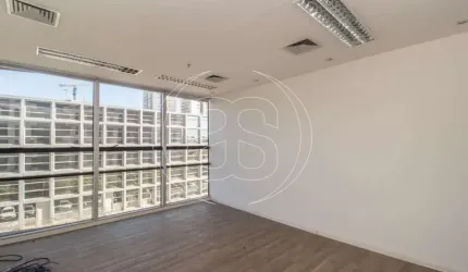 Excelente Oportunidade de Sala Comercial na Chácara Santo Antônio, Zona Sul de São Paulo!